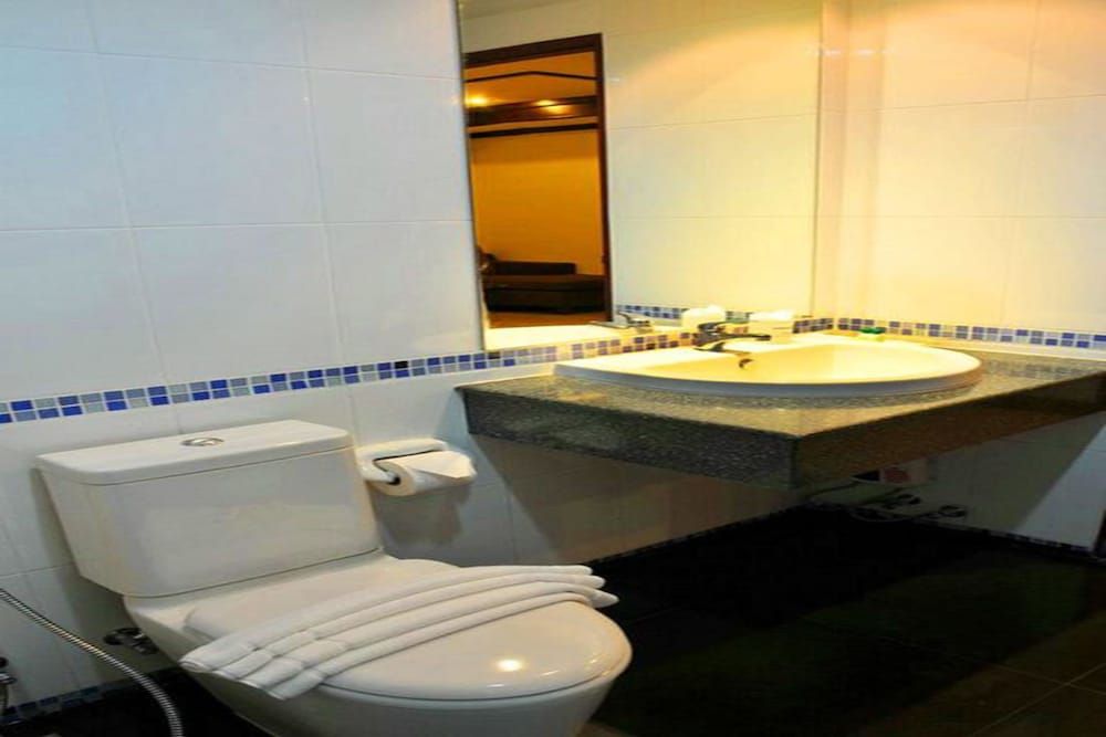 Boonjumnong Modern Apartment Standard Double Room 6