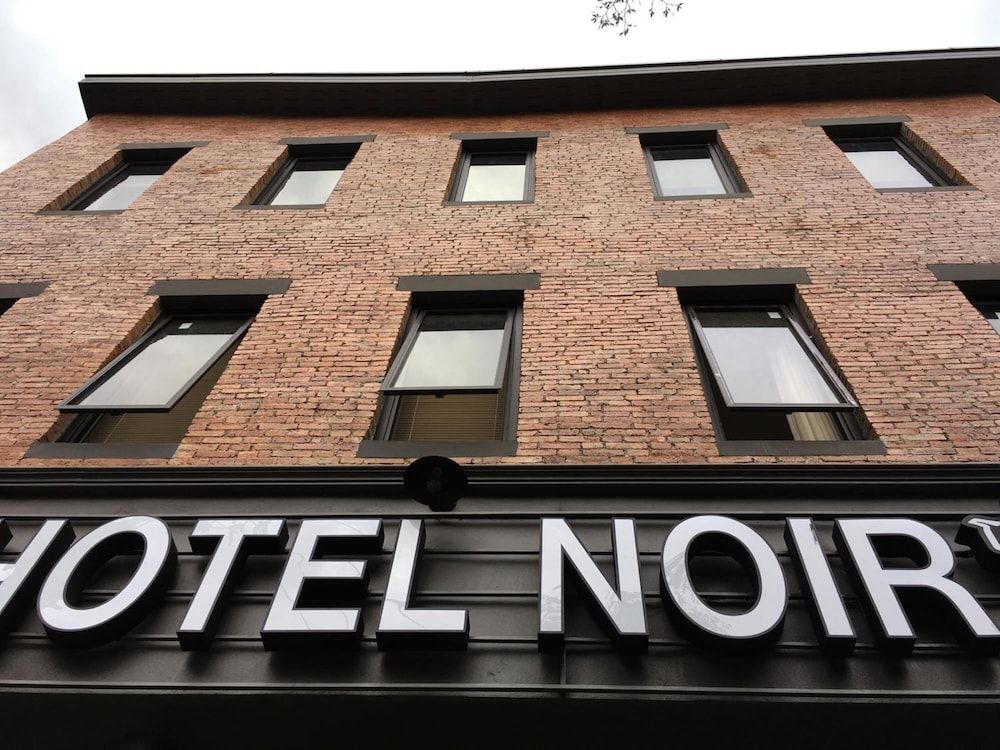 undefined Hotel Noir 2