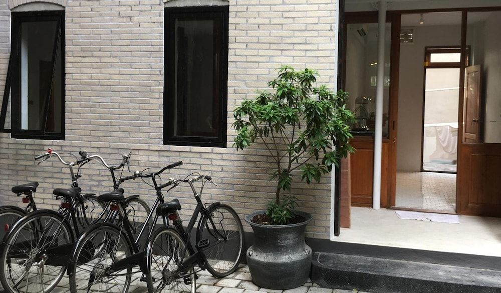 undefined Hotel Noir 7