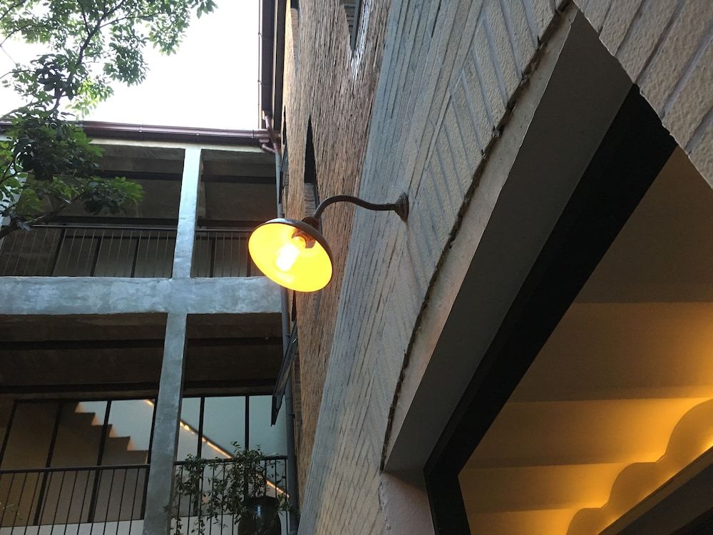 undefined Hotel Noir 10