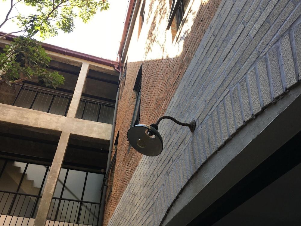 undefined Hotel Noir 9