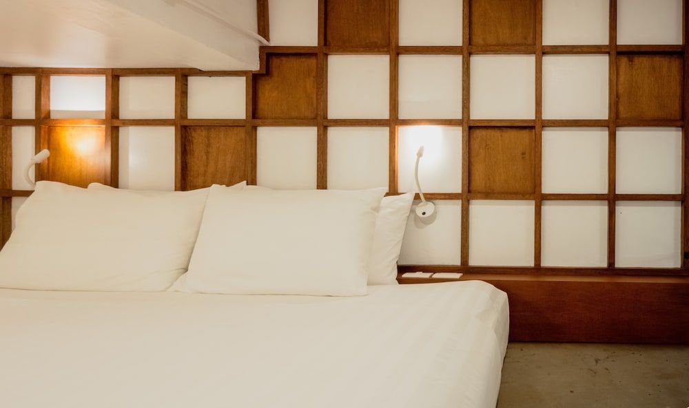 Book a Bed Poshtel - Hostel Double Mezzanine Room