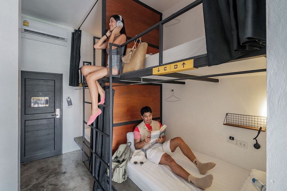 Book a Bed Poshtel - Hostel Quadruple Room 2