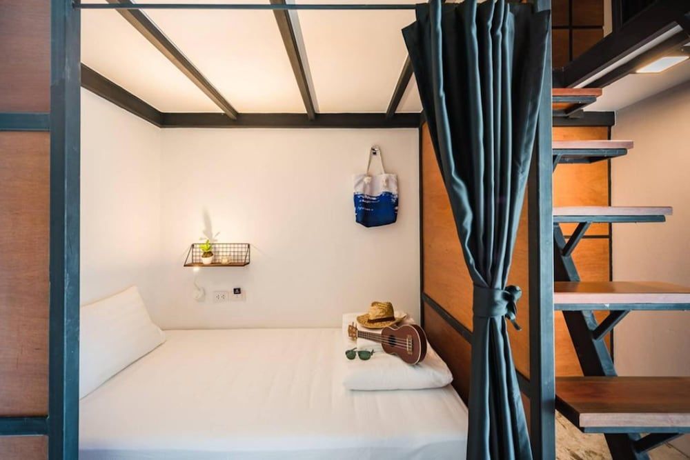 Book a Bed Poshtel - Hostel Quadruple Room 6