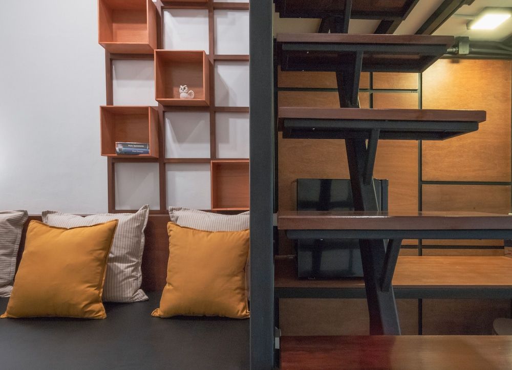 Book a Bed Poshtel - Hostel Double Mezzanine Room 7