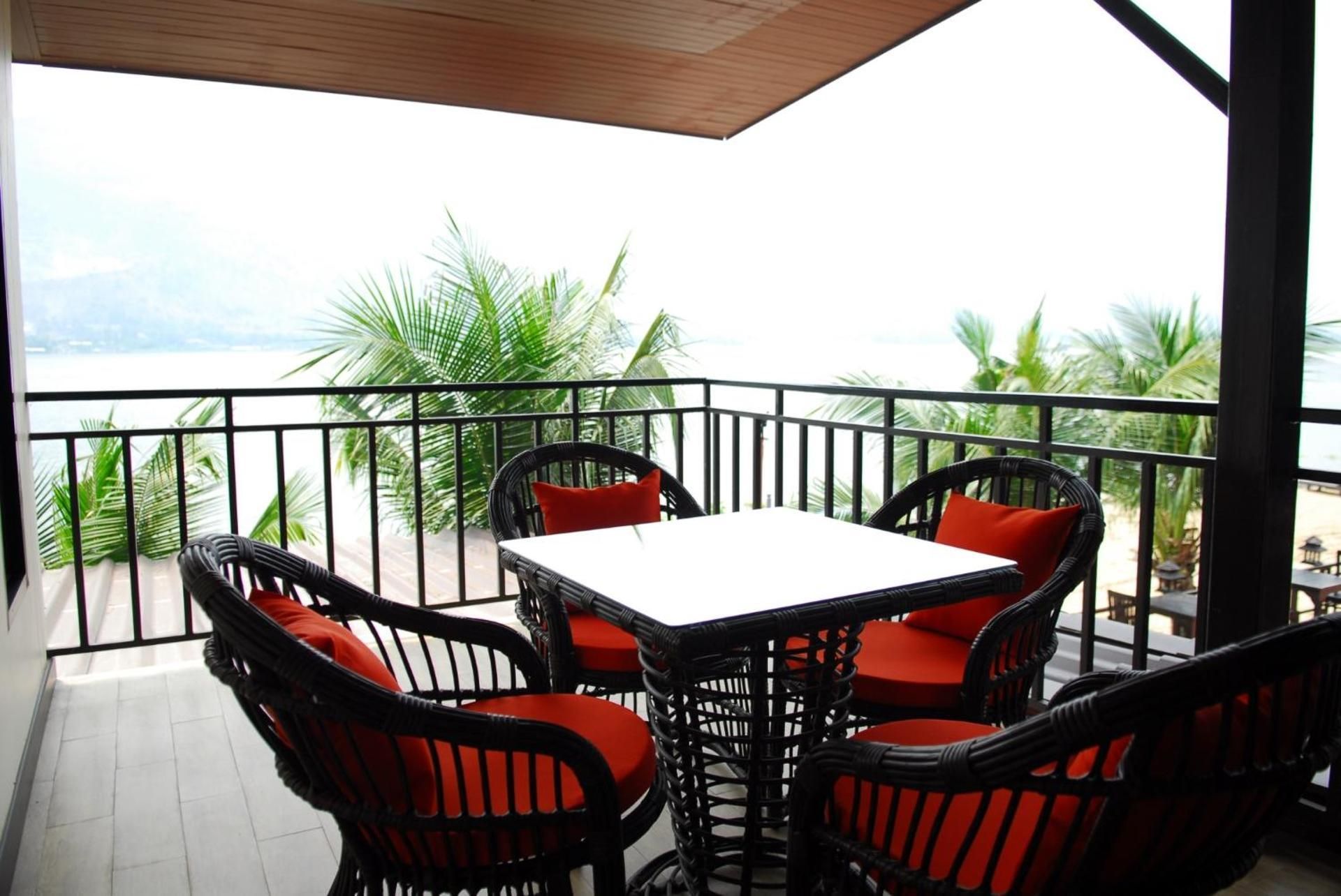 Deluxe Suite with River View