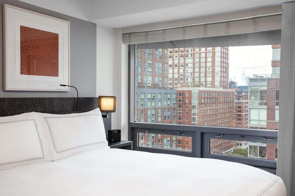 Conrad New York Downtown Deluxe Suite, 1 King Bed 2