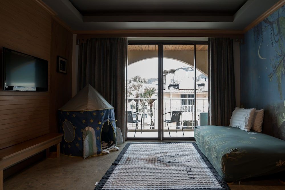 Minatale Phuket Family Room 2