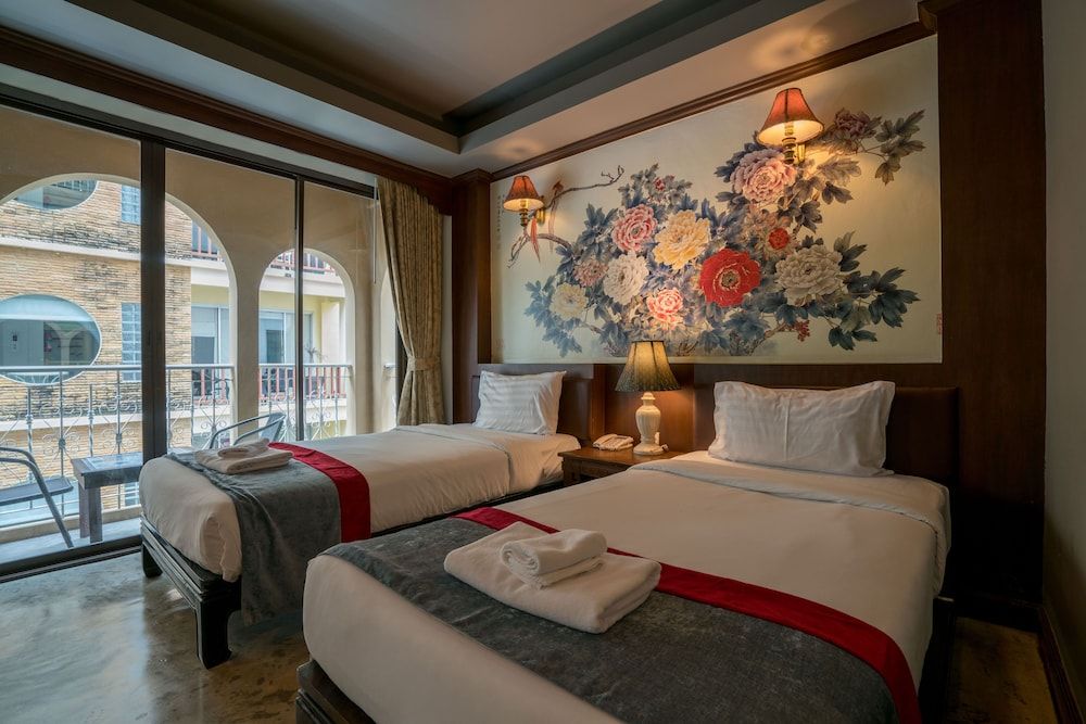 Minatale Phuket Standard Twin Room 4