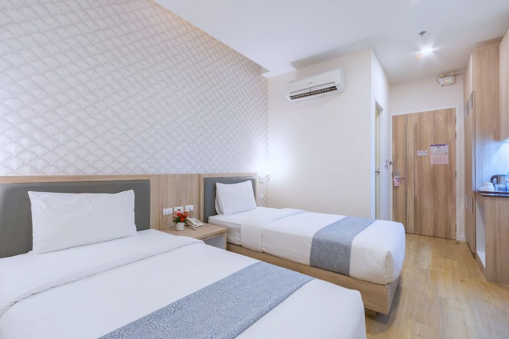 Superior Twin Room, No Windows