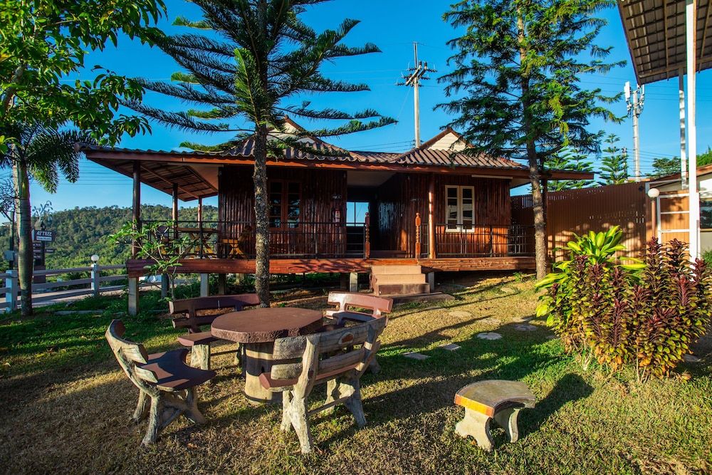 Mossview Resort Standard Cottage, 1 Queen Bed, Non Smoking, Garden Area 4