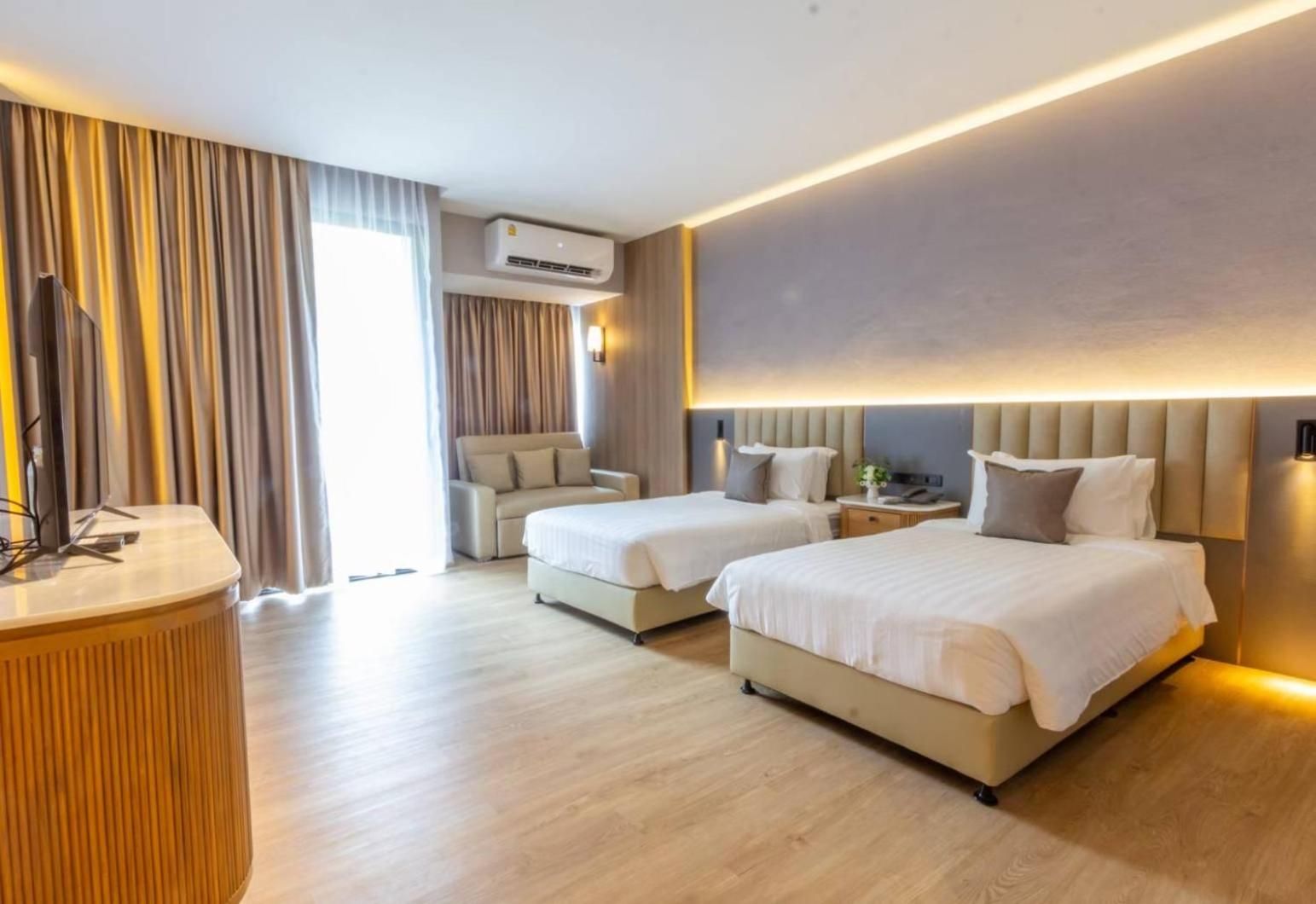 Gassan Khuntan Golf and Resort Deluxe Double Room 11