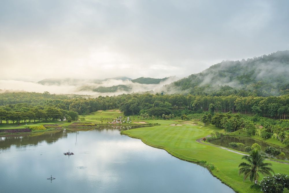 Gassan Khuntan Golf and Resort Deluxe Double Room 22