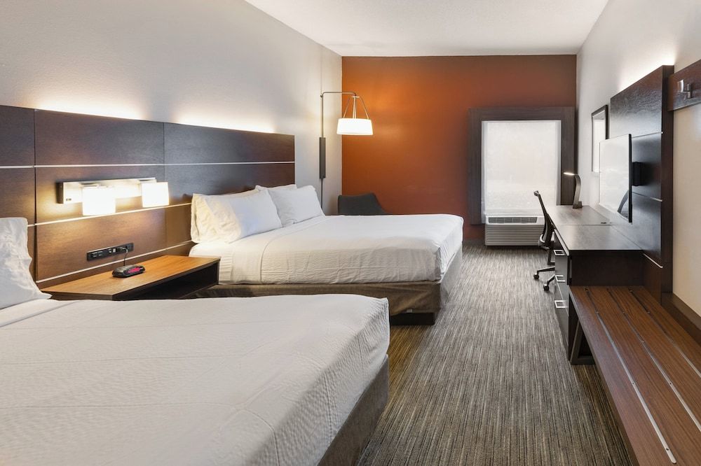 Standard Room, 2 Queen Beds, Accessible (Communications, Access Tub)