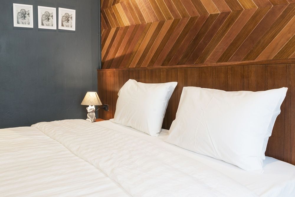 Suneta Hostel Chiang Mai Deluxe Room 3