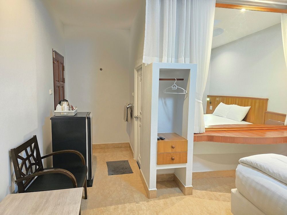 Prangthong Garden Home Deluxe Room 3