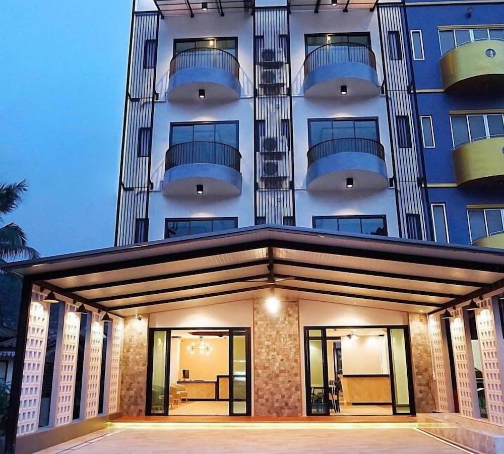 undefined The Moon Night Ao nang Hotel 3