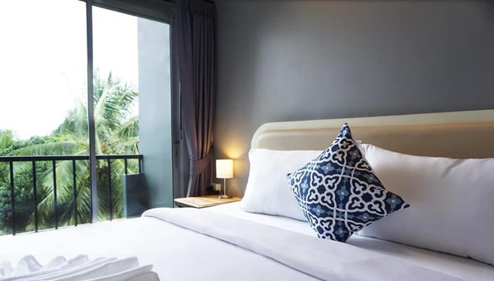 undefined The Moon Night Ao nang Hotel