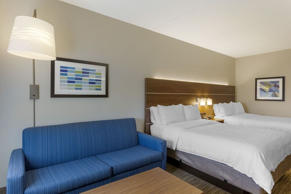 Suite, Multiple Beds (Wet Bar)