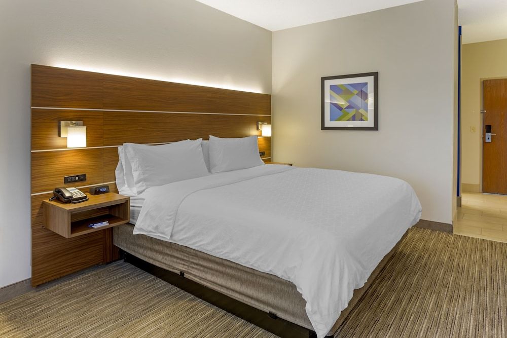 Standard Room, 1 King Bed