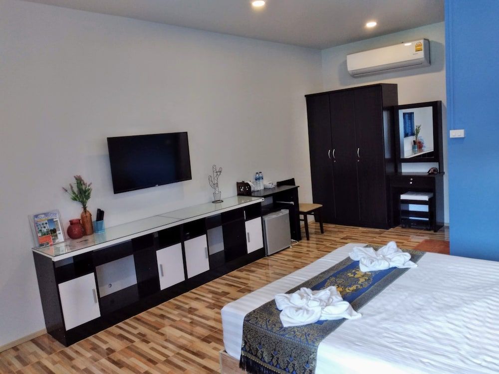 RungNara Pool Villa Double Room, Garden View 2