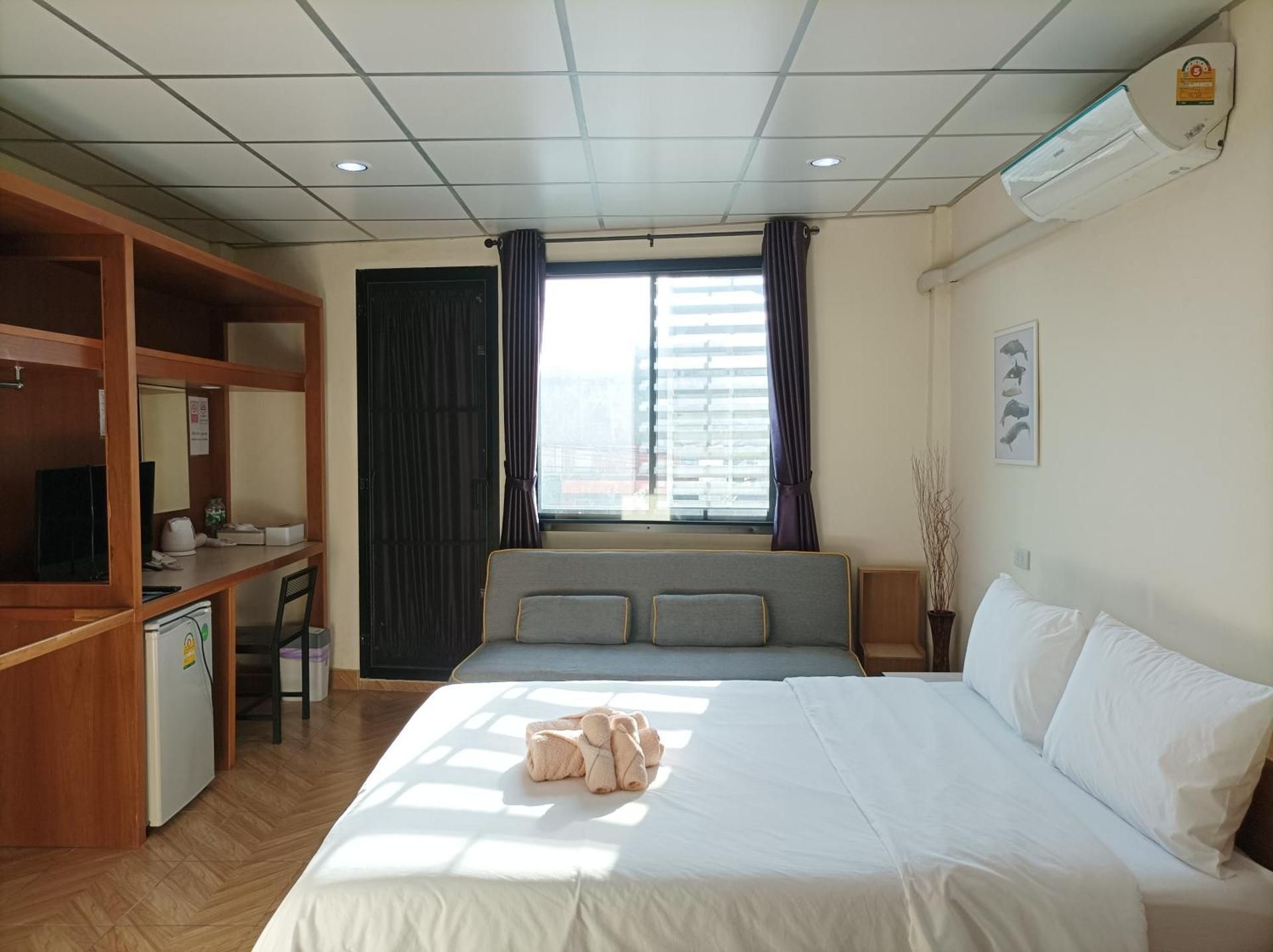 undefined Double D Rooms & Cafe 6