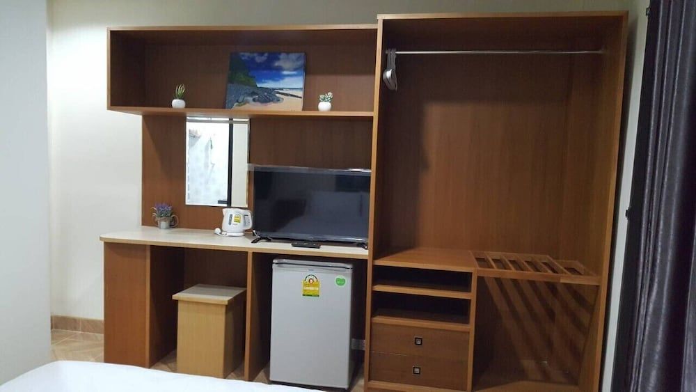 Double D Rooms & Cafe Deluxe Double Room, 1 Queen Bed, Non Smoking, Balcony 4