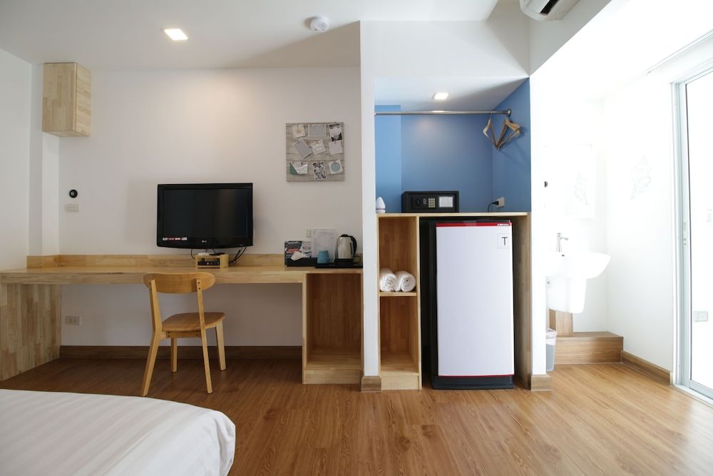 Tawaen Beach Resort Standard Double Room 5