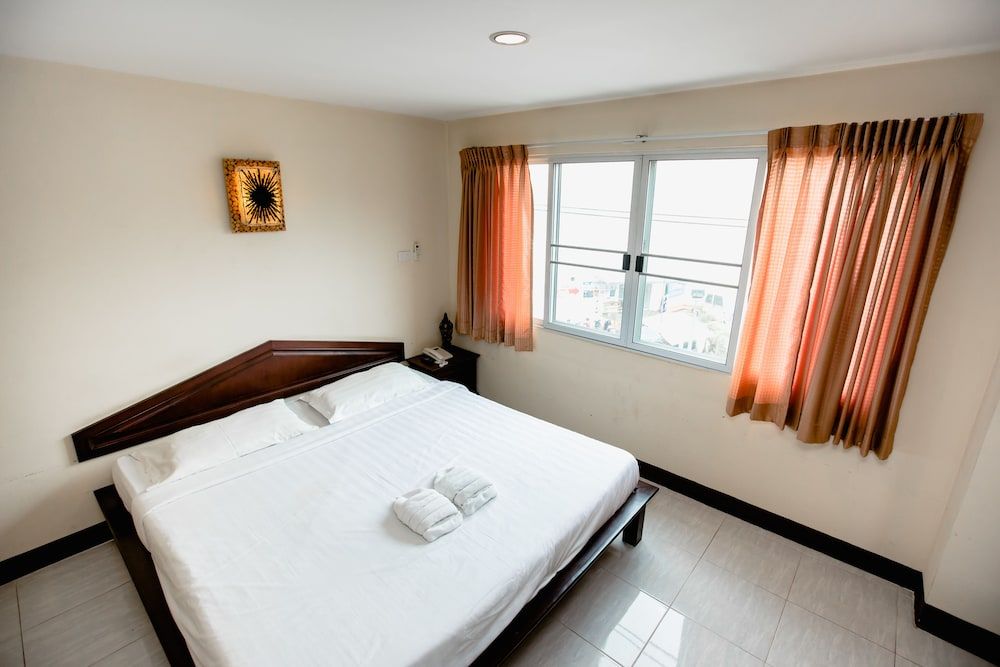 May I Inn Standard Double Room 10