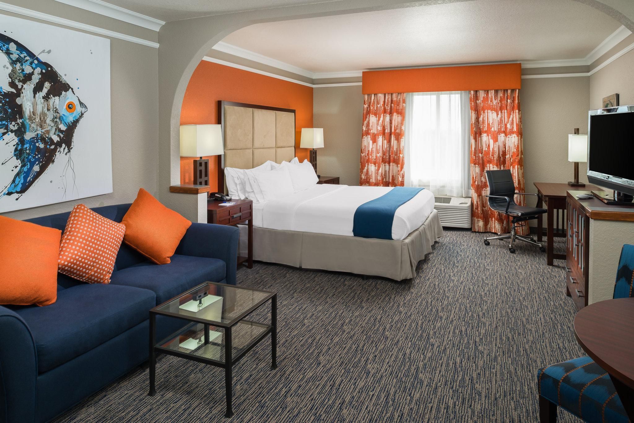 1 King Suite