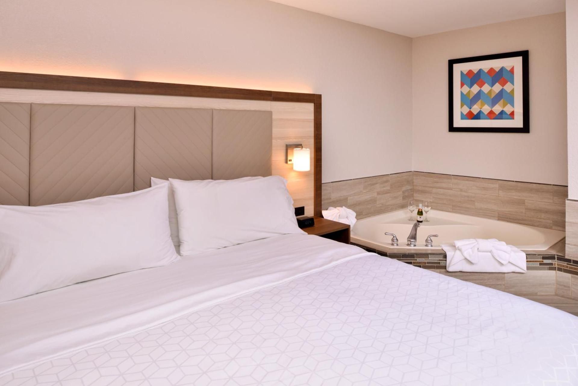 King Suite with SPA Bath