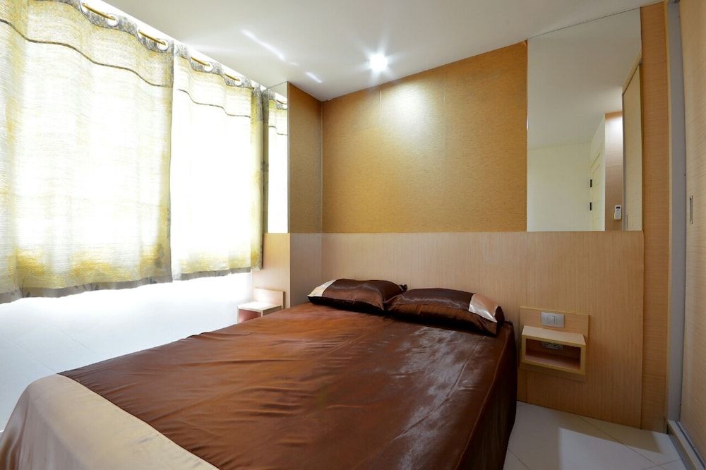 undefined Paradise Park