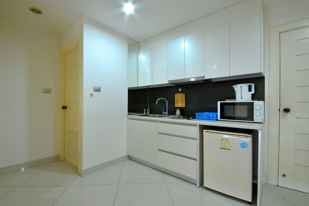 undefined Paradise Park 10