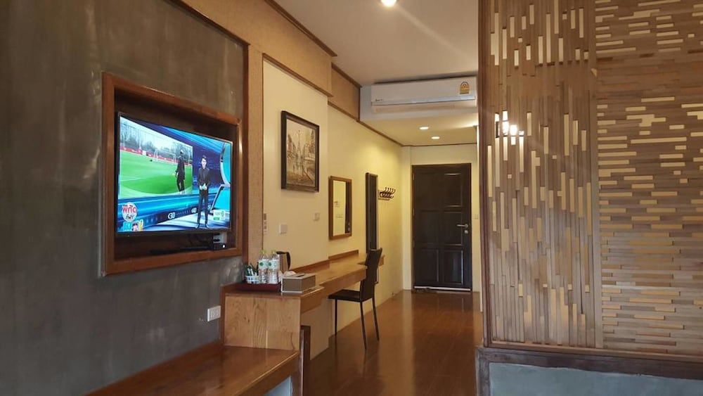 Baan Alisa Bed and Breakfast Suite 10