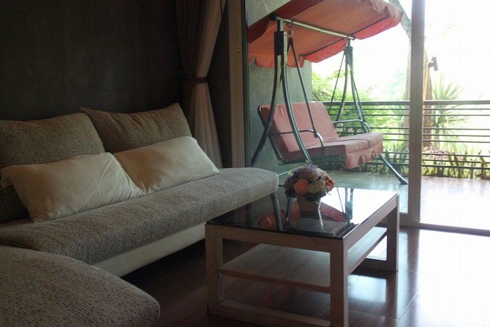 Baan Alisa Bed and Breakfast Suite 4