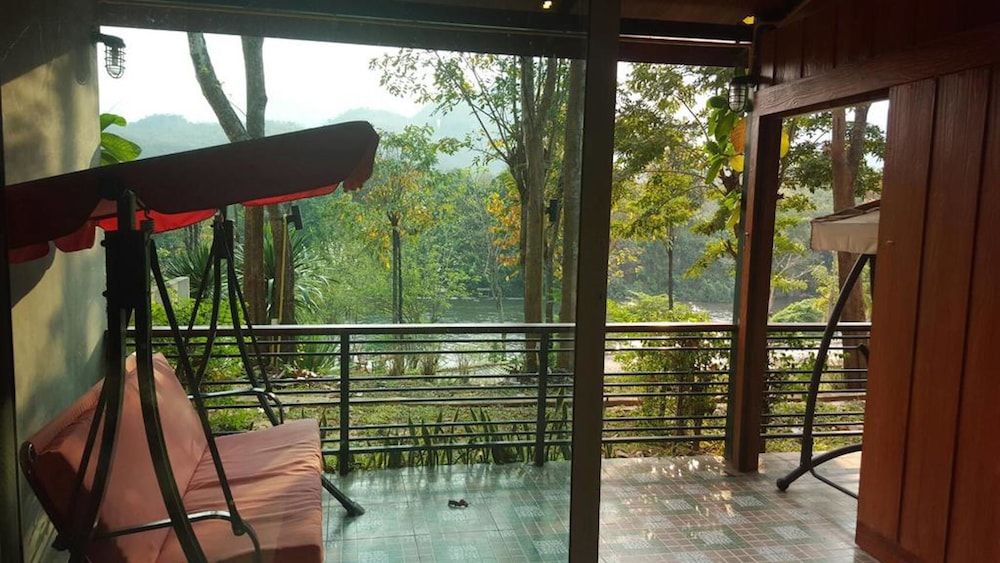 Baan Alisa Bed and Breakfast Suite 7