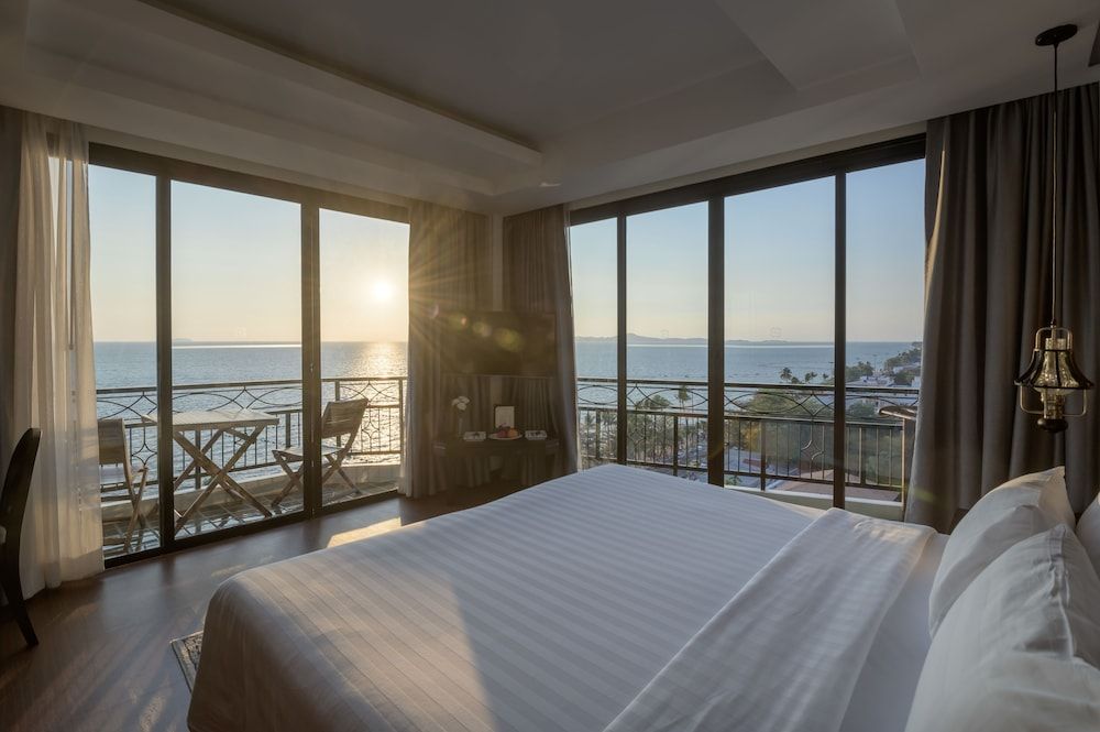 Bay Beach Resort