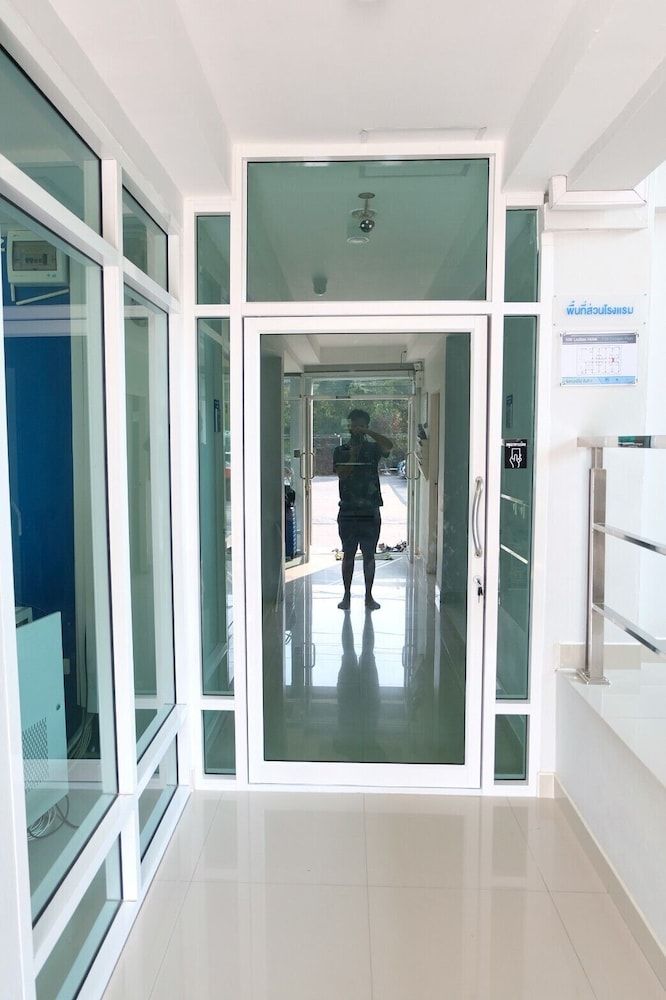 undefined NW Apartment Lasalle 59 4