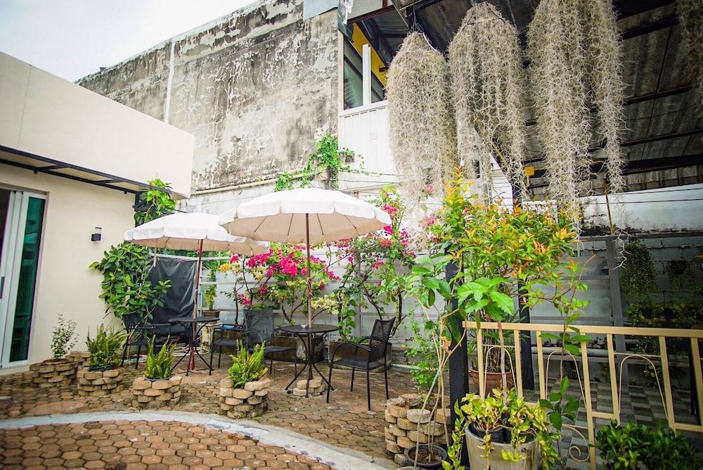 undefined Capricorn Village 8