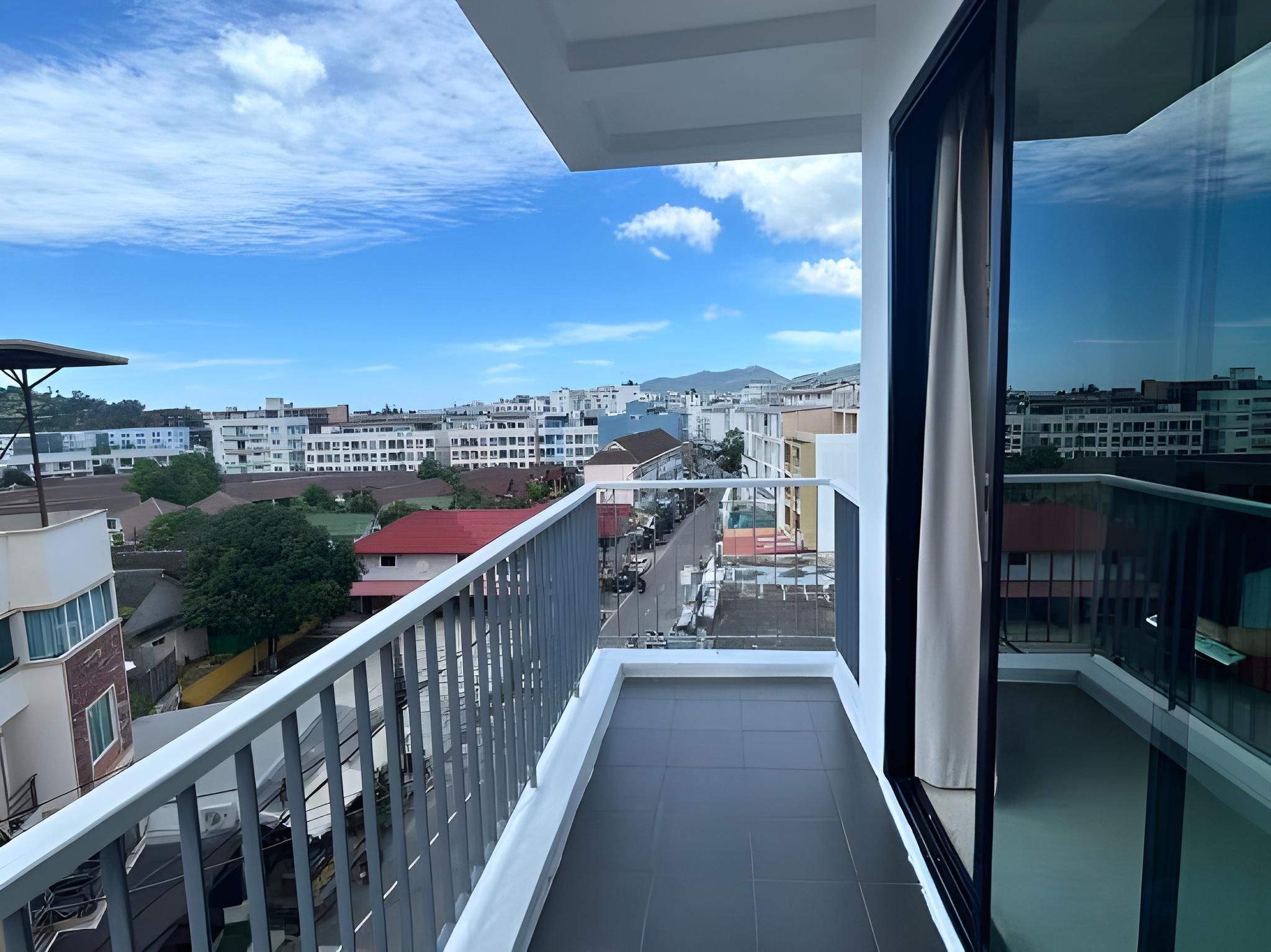 Deluxe Double with Bathtub