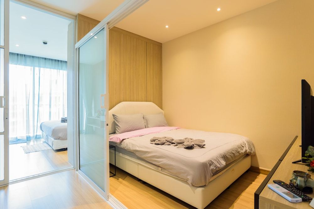 Deluxe Double or Twin Room, 2 Bedrooms, Kitchen, City View