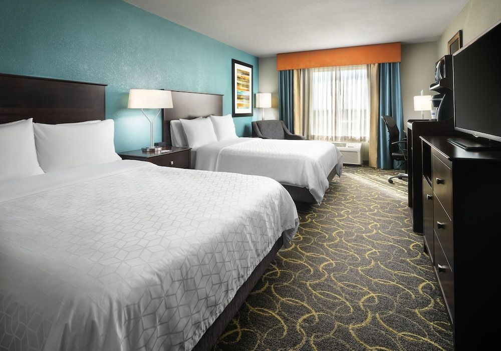 Suite, Multiple Beds