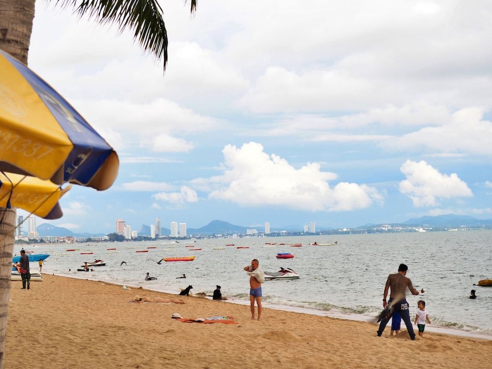 undefined Baanmaeresidence 8