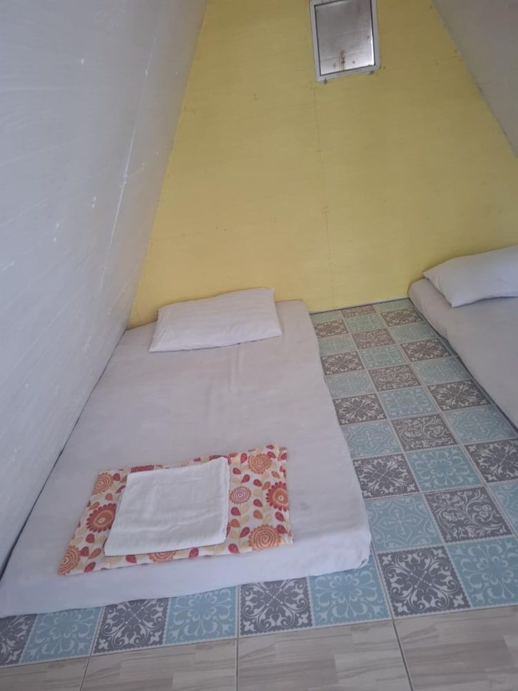 Sports Bar & Resort Camping Chalet