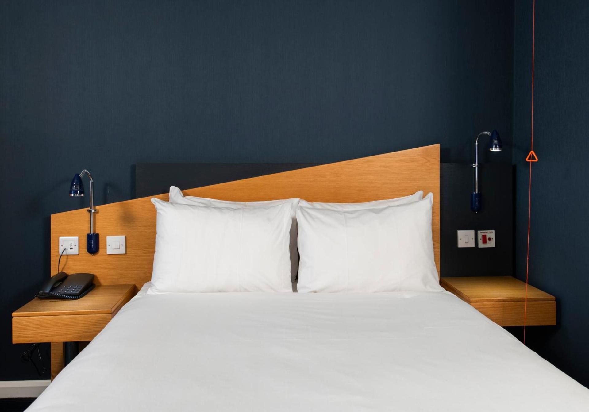 1 Double Accessible with Free Hot Breakfast
