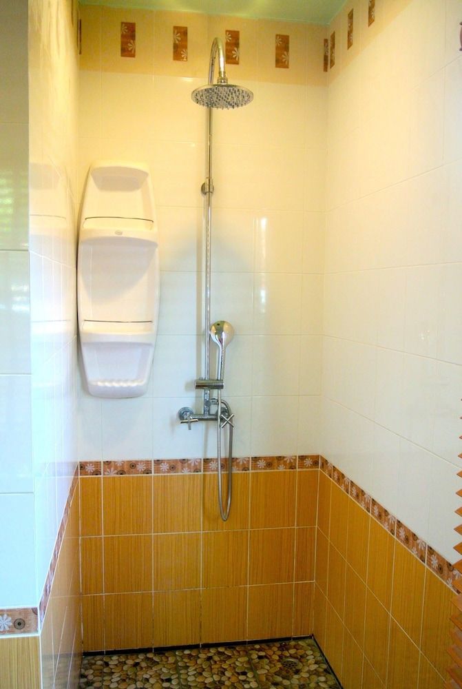 PS Thana Resort Superior Double Room with Balcony Next to the Beach 7