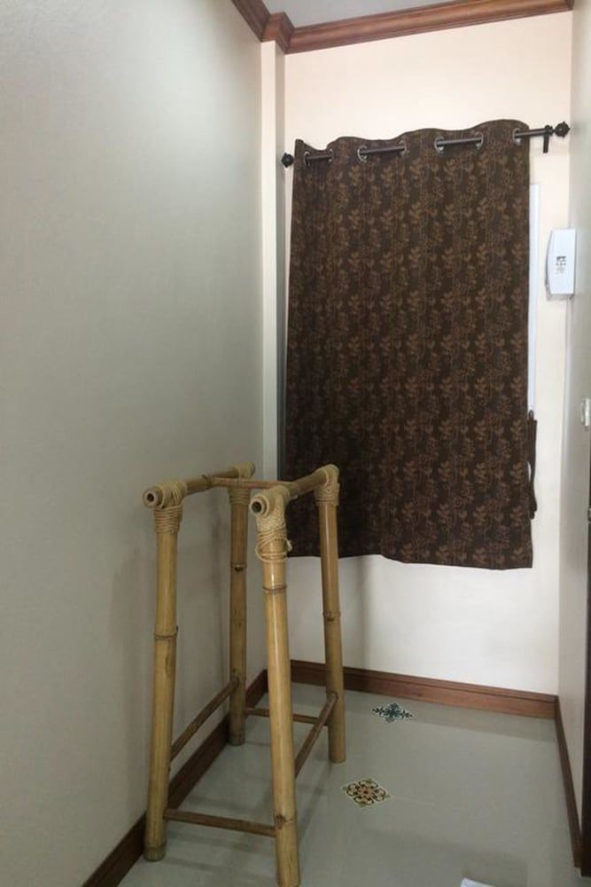 Tai Baan Resort Standard Twin Room 5