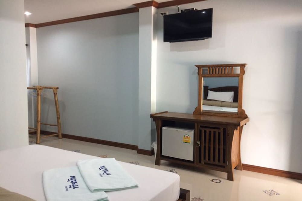 Tai Baan Resort Standard Double Room 7