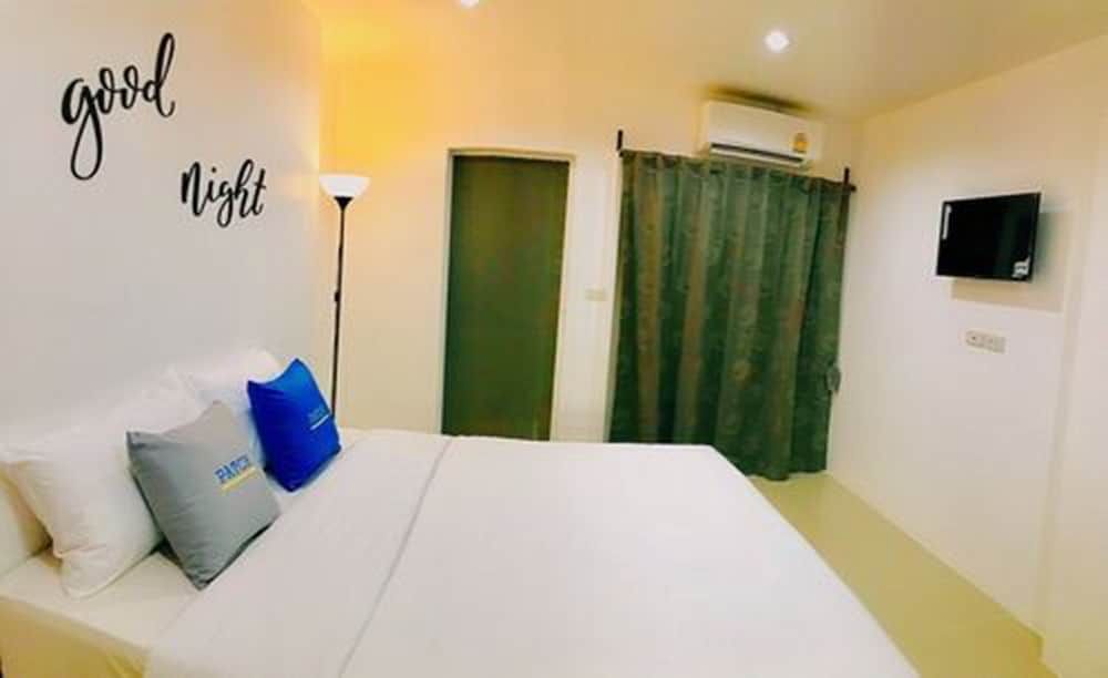 PATCH Suvarnabhumi Bangkok - Hostel Deluxe Private Room 4