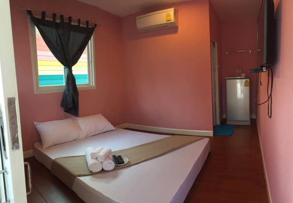 Se Sun Amphawa Standard Double Room 3